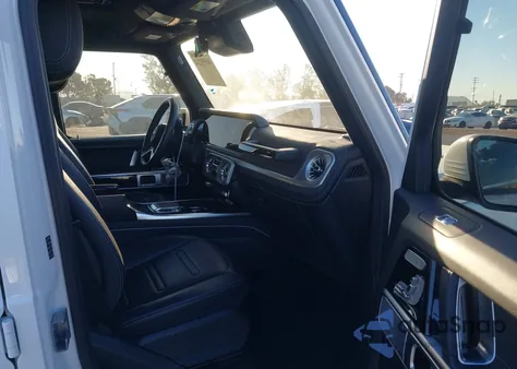 2025 Mercedes-Benz G 550 4Matic z USA, uszkodzony, nr VIN W1NWH1AB0SX001077